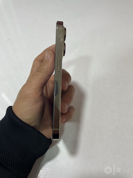 Iphone 14 pro edial