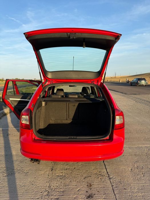 Dezmembrez Skoda Octavia II vRS Facelift BREAK – 2.0 TDI CEGA 170 CP,
