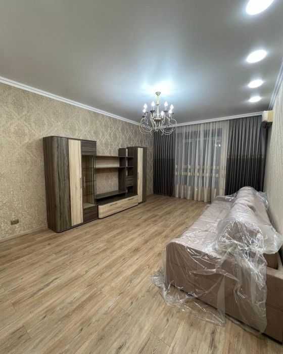 Сдаётся квартира в аренду 1-ком/3/5.на Ц-7 Ор-р метро Космонавты