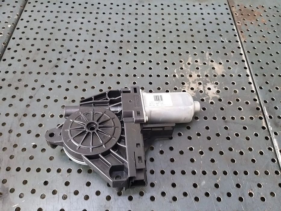 Motoras macara dreapta fata volvo xc60 966269103