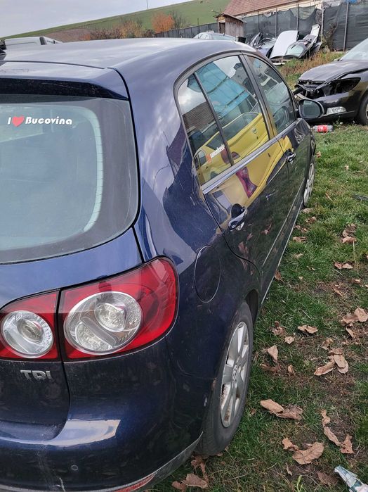 Dezmembrez Golf 5 Plus 1.6 FSI1.9 TDI 2.0 TDI 1.4 benzina