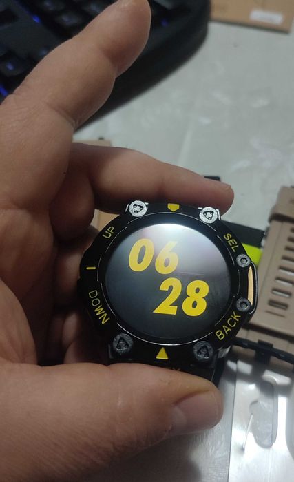 Отличен Amazfit Watch T-Rex 2 , GPS, батерия 20 дни+5 каишки+протектор