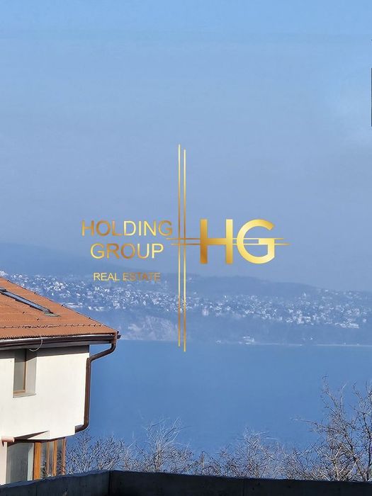 Продава се Тристаен апартамент в Варна, Галата - 85 кв.м за 1636 €/кв.м - Снимка #1