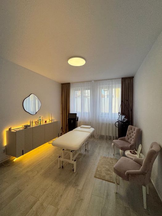 De vânzare imobil situat în zona centrală