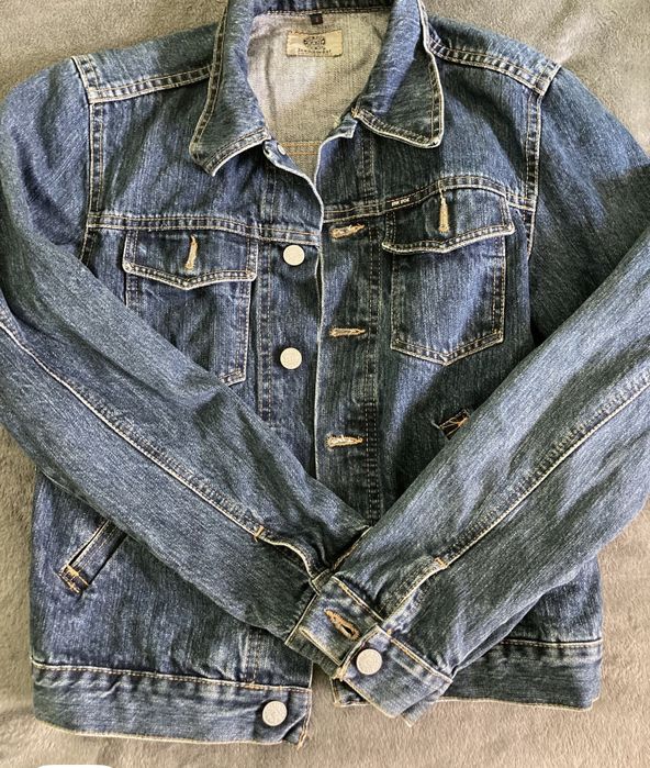 Дънкови якета, рисувани ръчно