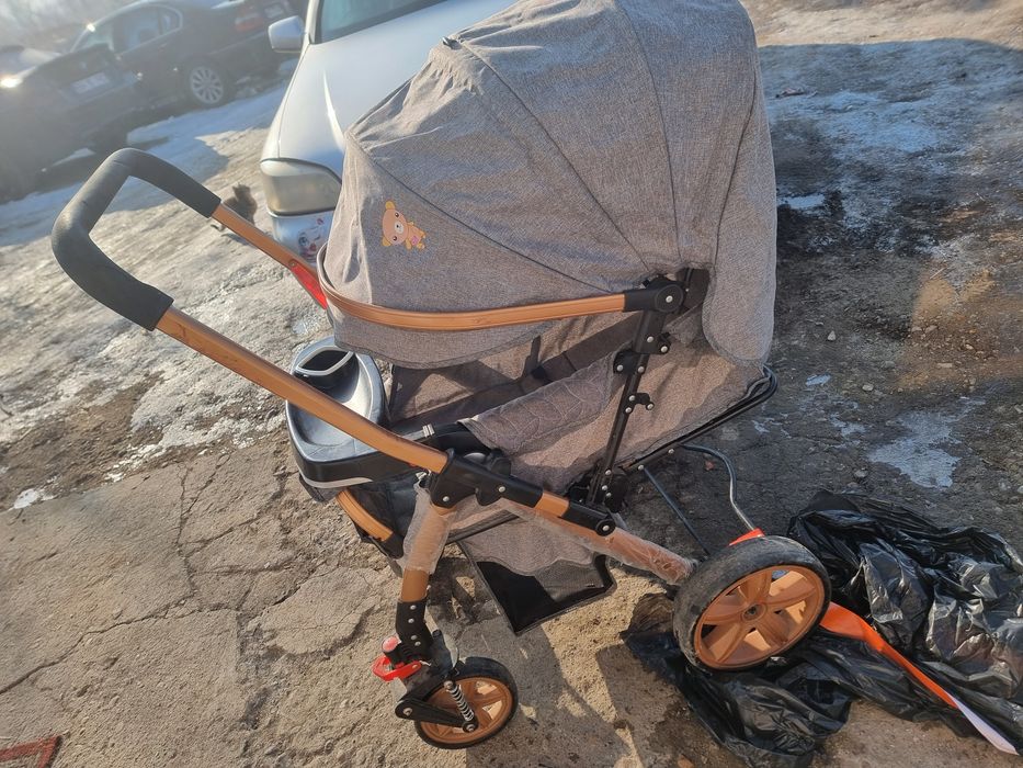 Vând carucior Baby Care 0-36