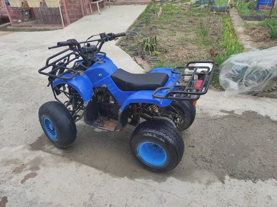 Квадроцикл продам