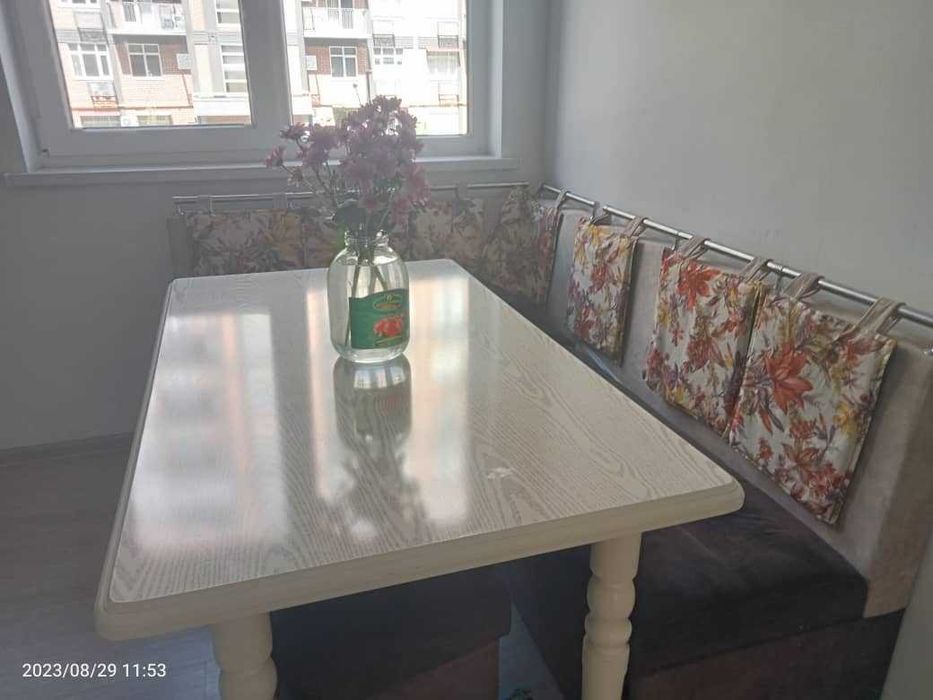 Продам кухонный уголок.