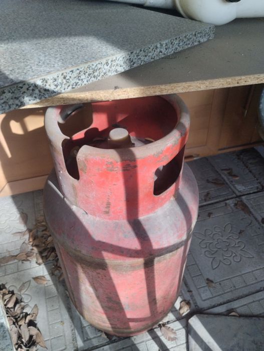 Продам газовый баллон.