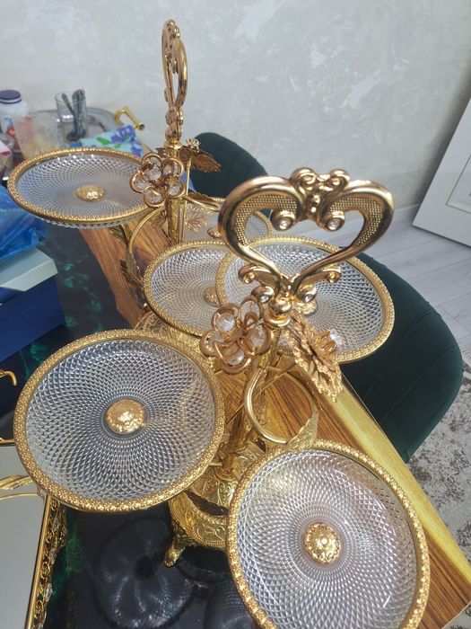 Продам срочно посуду