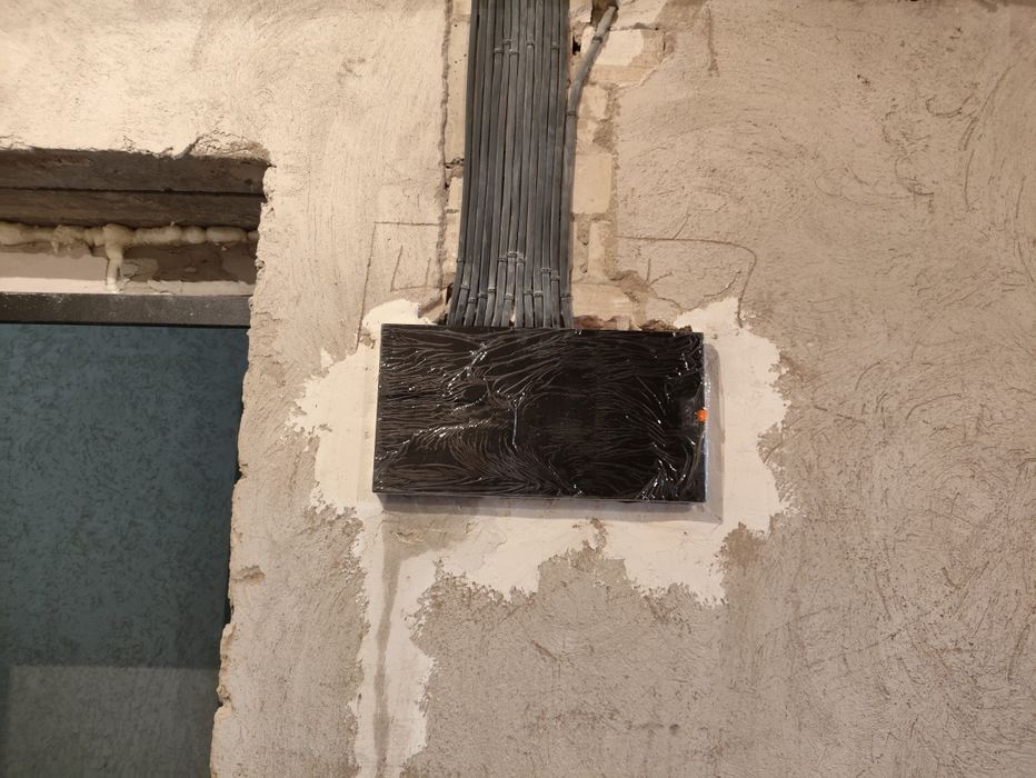 Услуги электрика.