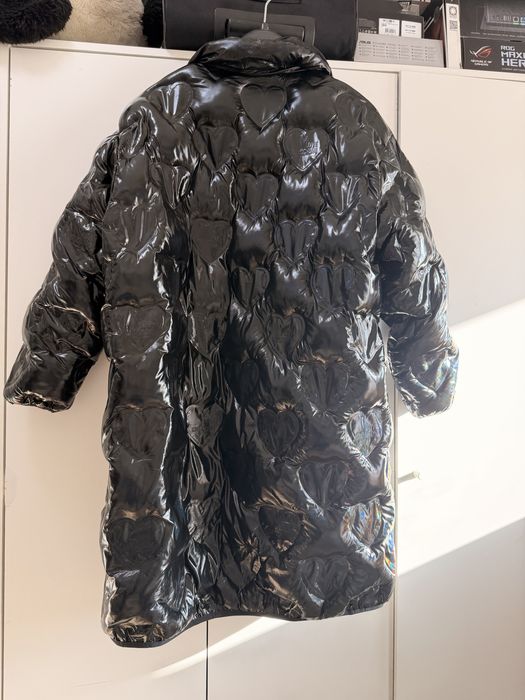 Geaca groasa iarna/munte lucioasa oversize -Logo Moschino la vedere