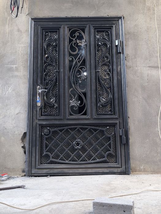 Перила ,навесы, решетки.