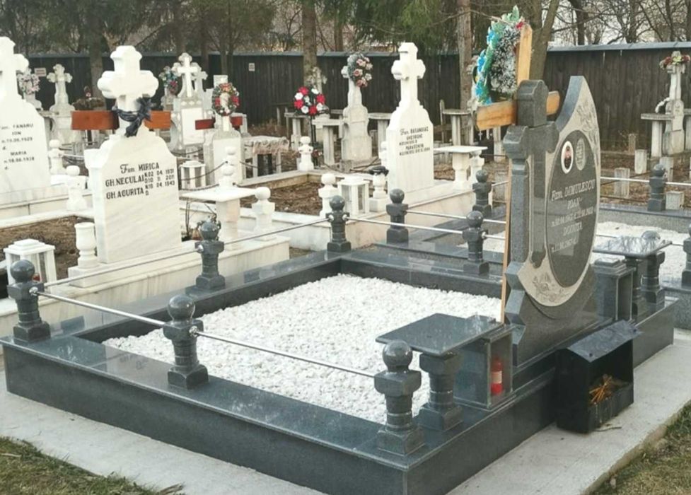 Monumente Accesori Funerare Marmură Granit Eleganță ce Durează în Timp