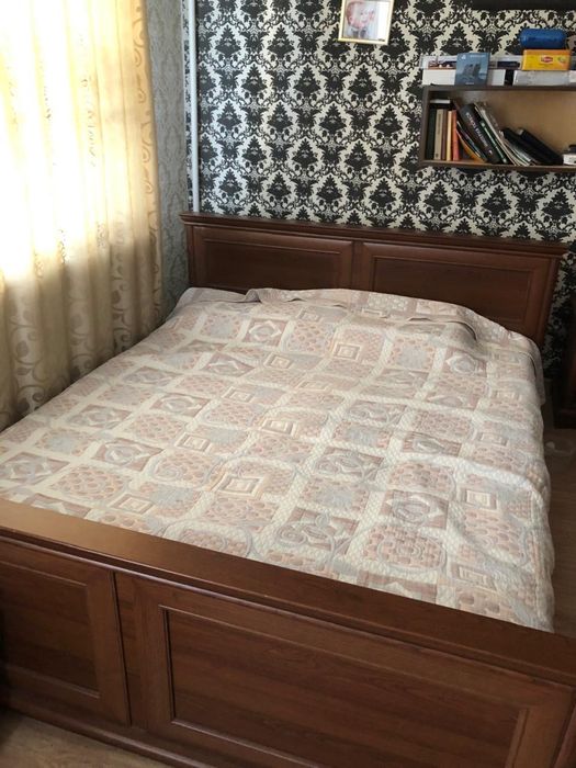 двух спальняя кровать