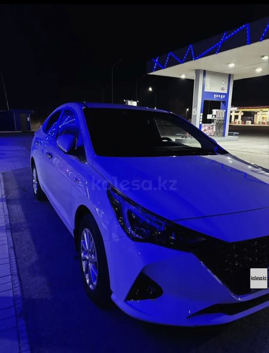 Hyndai Accent автомат сел и поехал