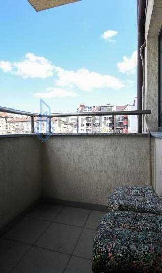 Двустаен апартамент под наем в Центъра