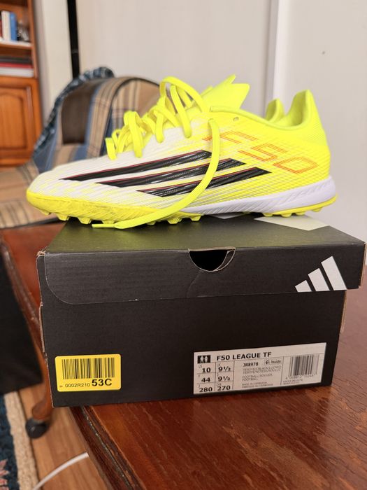 Adidas F50 turf purtati doar odata, marimea 44