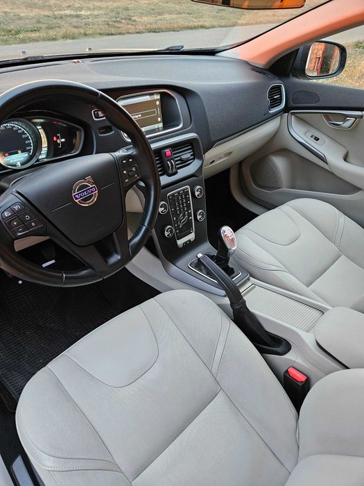 Volvo V40, an 2012 , pret: 7500euro