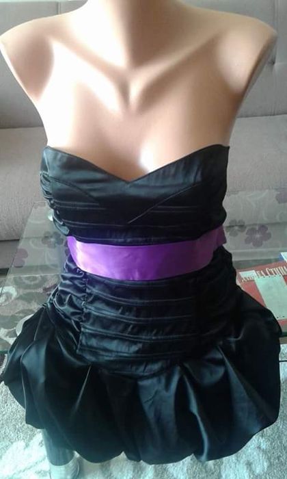 Страхотна сатенена рокля Junona