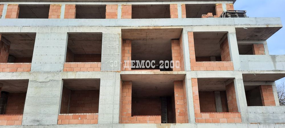 Продава се Тристаен апартамент в Варна, м-т Траката - 87 кв.м за 1244 €/кв.м - Снимка #1