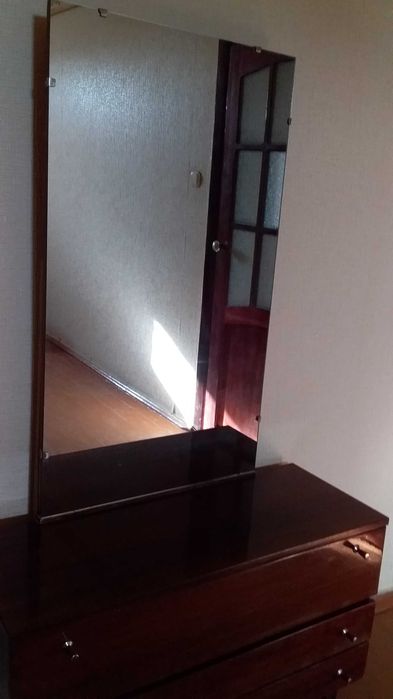 Продаётся спальный гарнитур пр-во Эстония.