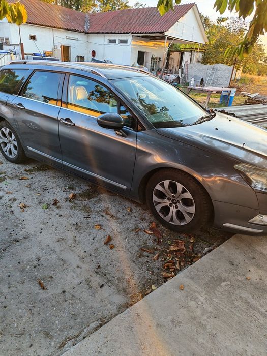 Vând Citroen C5.