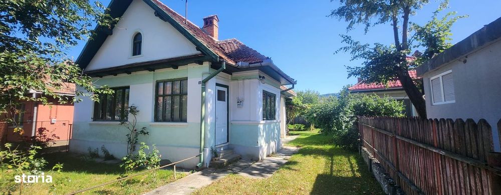 Casa in Str. Vanatorilor nr.66 in Rasnov, 4 camere,teren 500 mp,libera