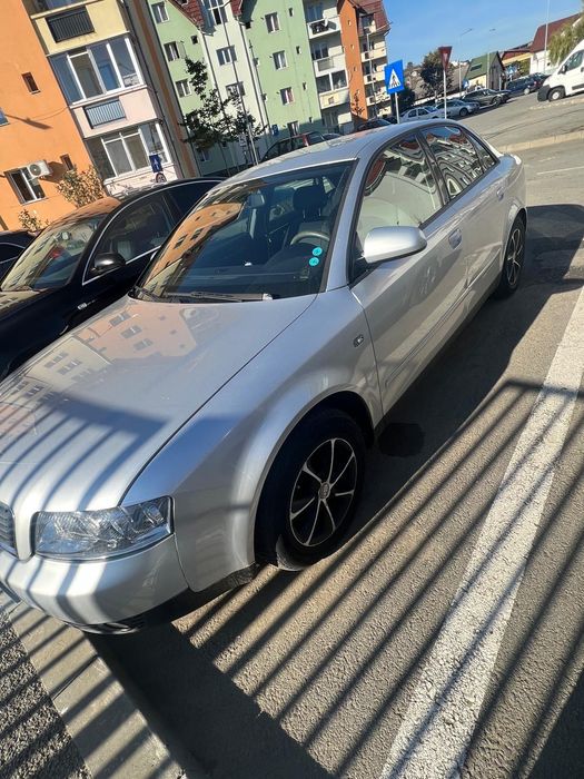 Audi A4 Limuzina
