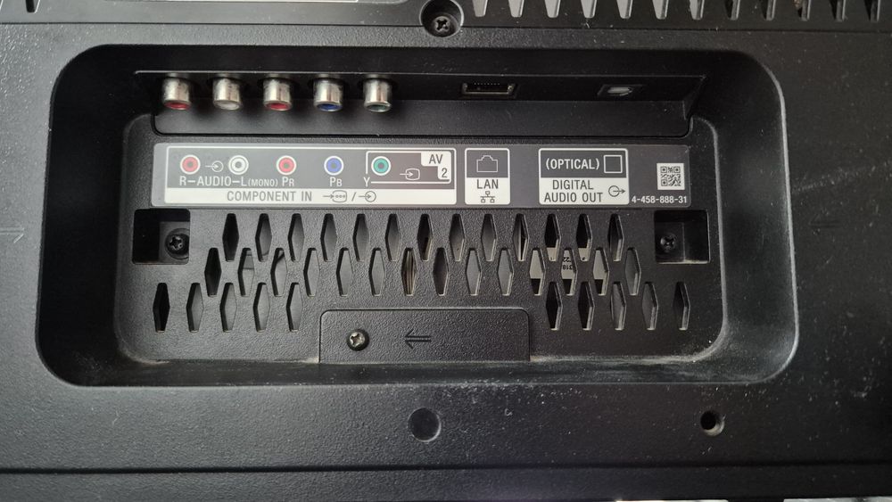 Tv Sony 80 cm,inclusiv adaptorul.