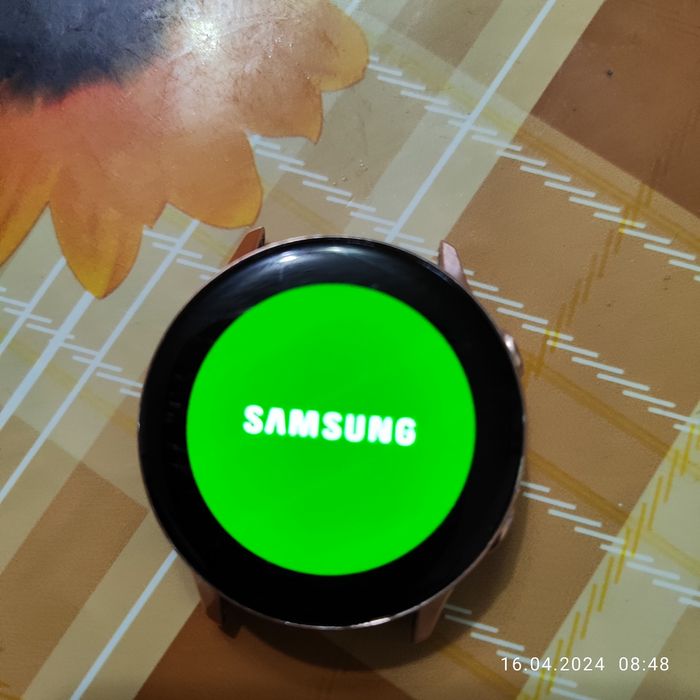 Смарт-часы samsung оригинал в рабочем состоянии