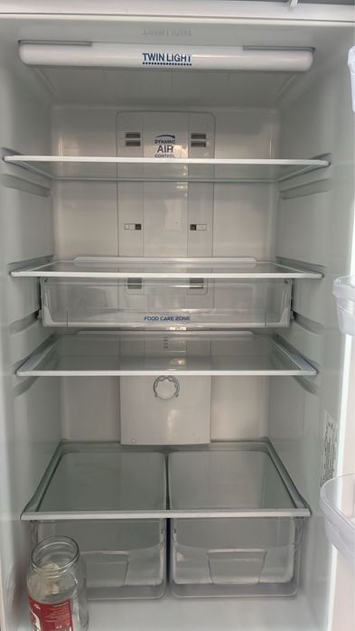 Продам холодильник индезит