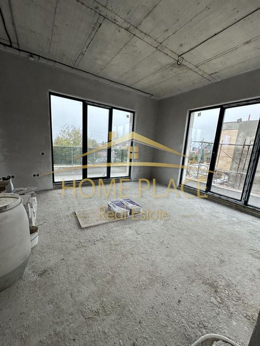 Нова къща в м-т Евксиноград