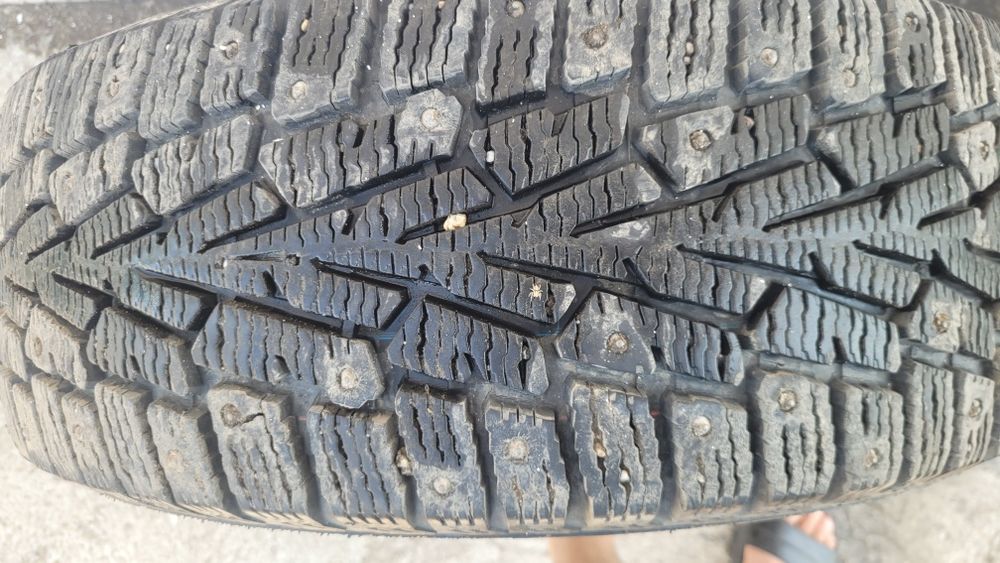 Продам шины 205/65/R16
