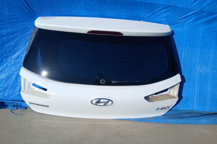 Hayon / Haion cu luneta Culoare exterioara POLAR WHITE(BMS) Culoare e