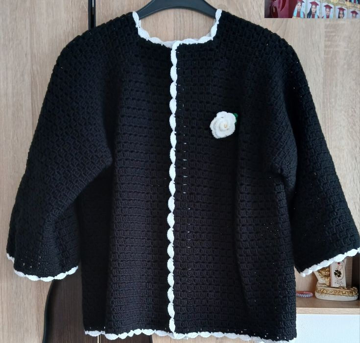 Jachetă croșetată.