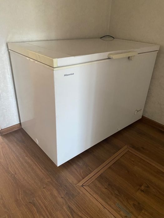 Продам морозильную камеру