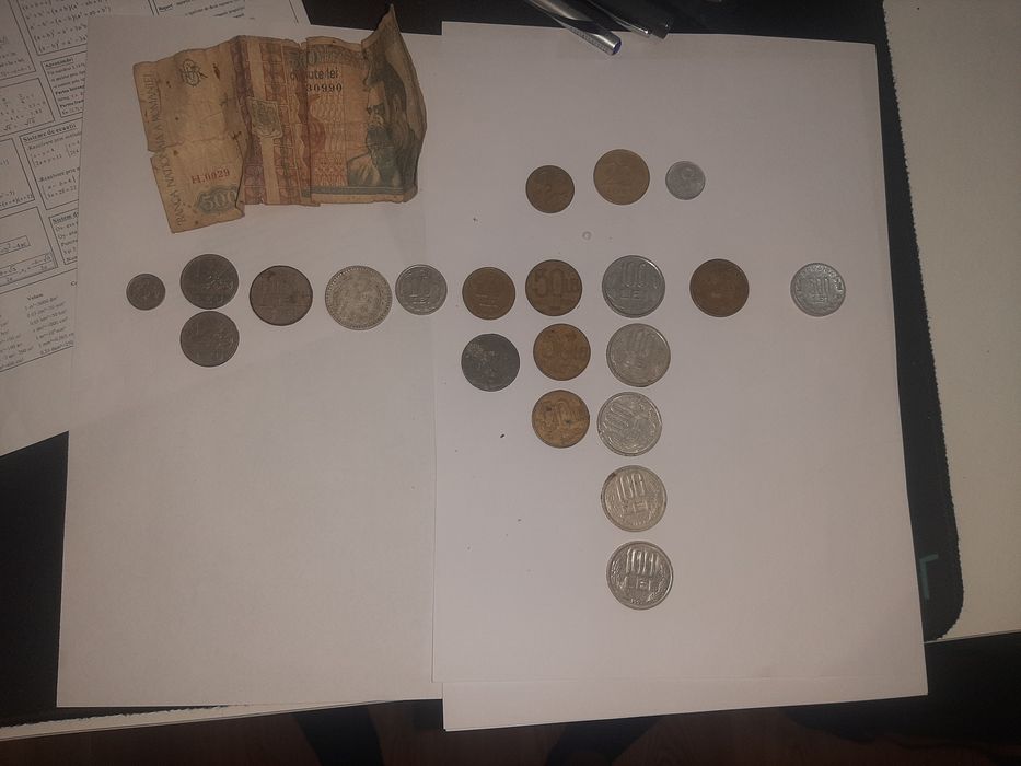 Vând monezi vechi +o bancnotă