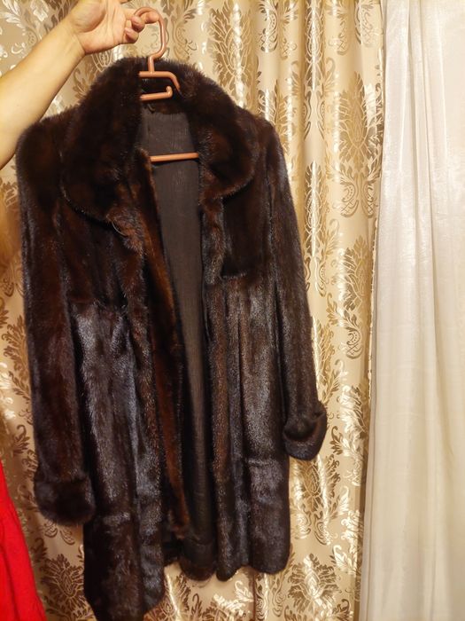 Продам норковые шубы