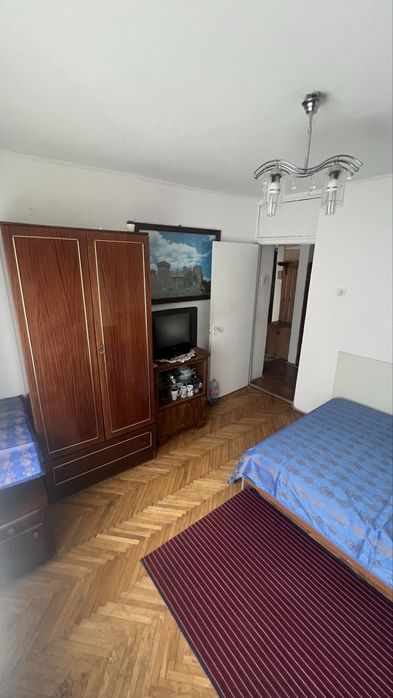 Inchiriez apartament 2 camere