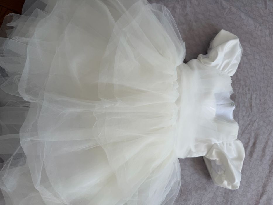 Платье пышное бальное