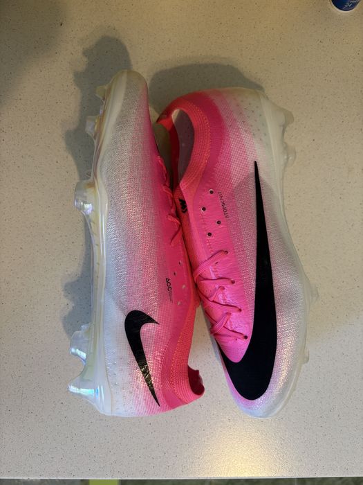 ghete de fotbal superfly si mercurial