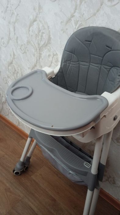 Продам детский столик