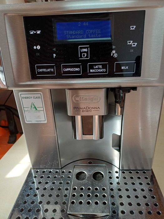 Espressor Automat DeLonghi PrimaDonna Avant