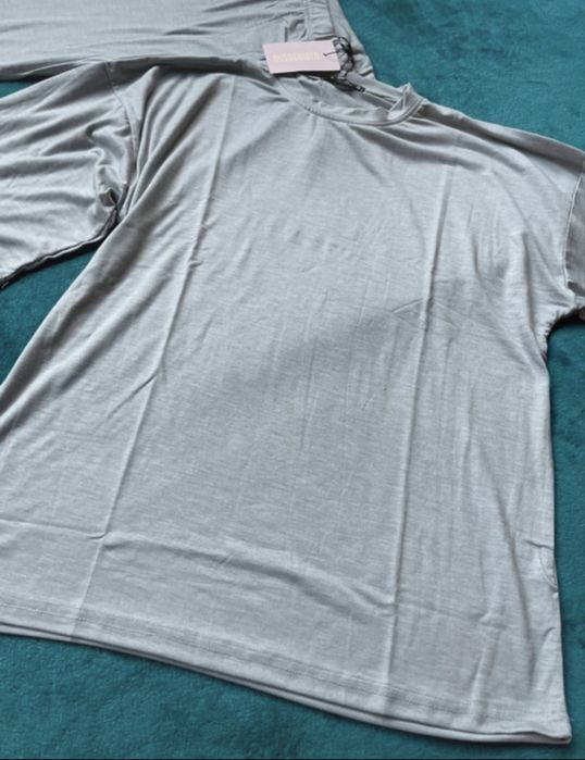 Compleu tricou si colanti