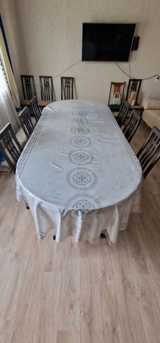 Стол для большого зала