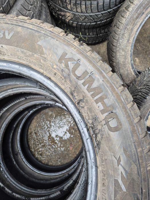 4 Anvelope de IARNA - 225/60/17 - KUMHO - APP NOI DOT 2023