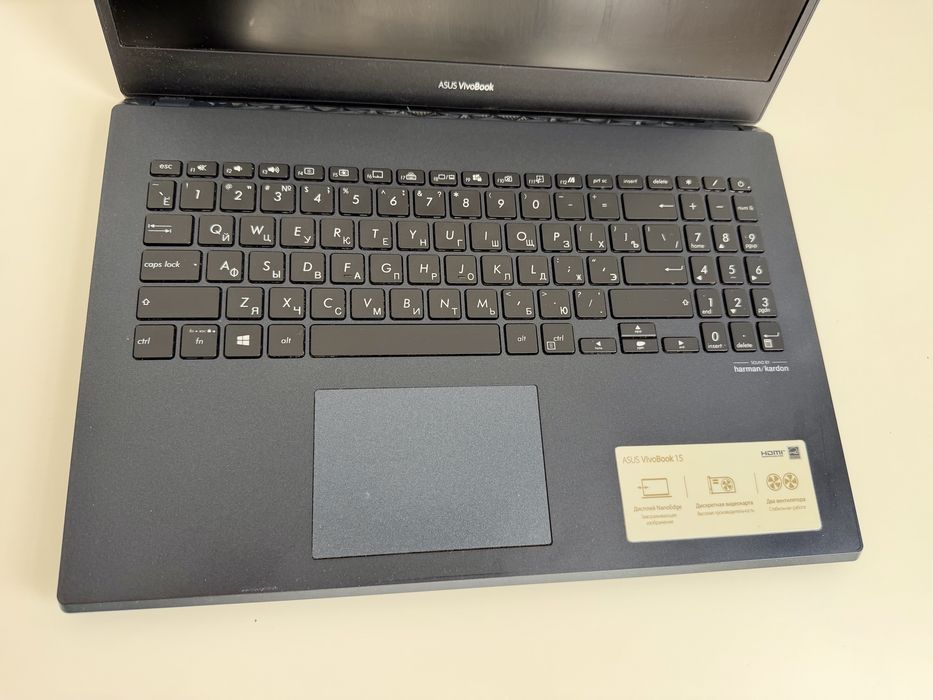 ASUS VivoBook X571LI / i5-10300H / GTX 1650 Ti / SSD 512GB