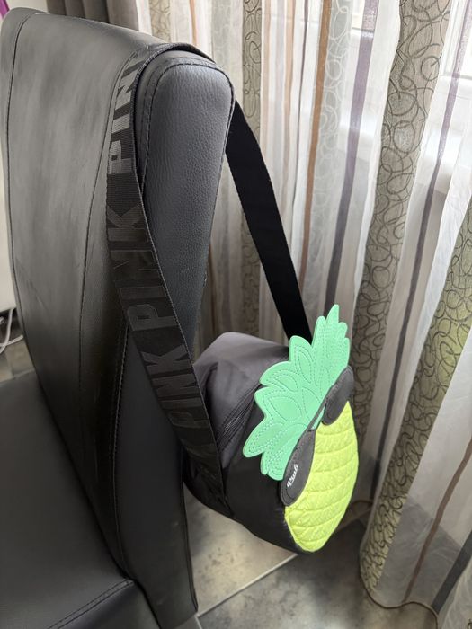 Victoria’s Secret Pink плажна чанта