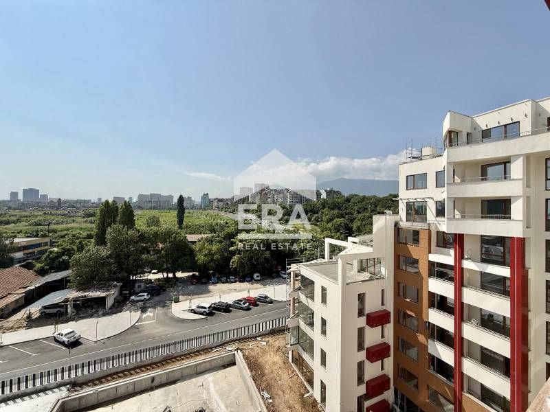 Продава се Двустаен апартамент в София, Център - 81 кв.м за 2502 €/кв.м - Снимка #2